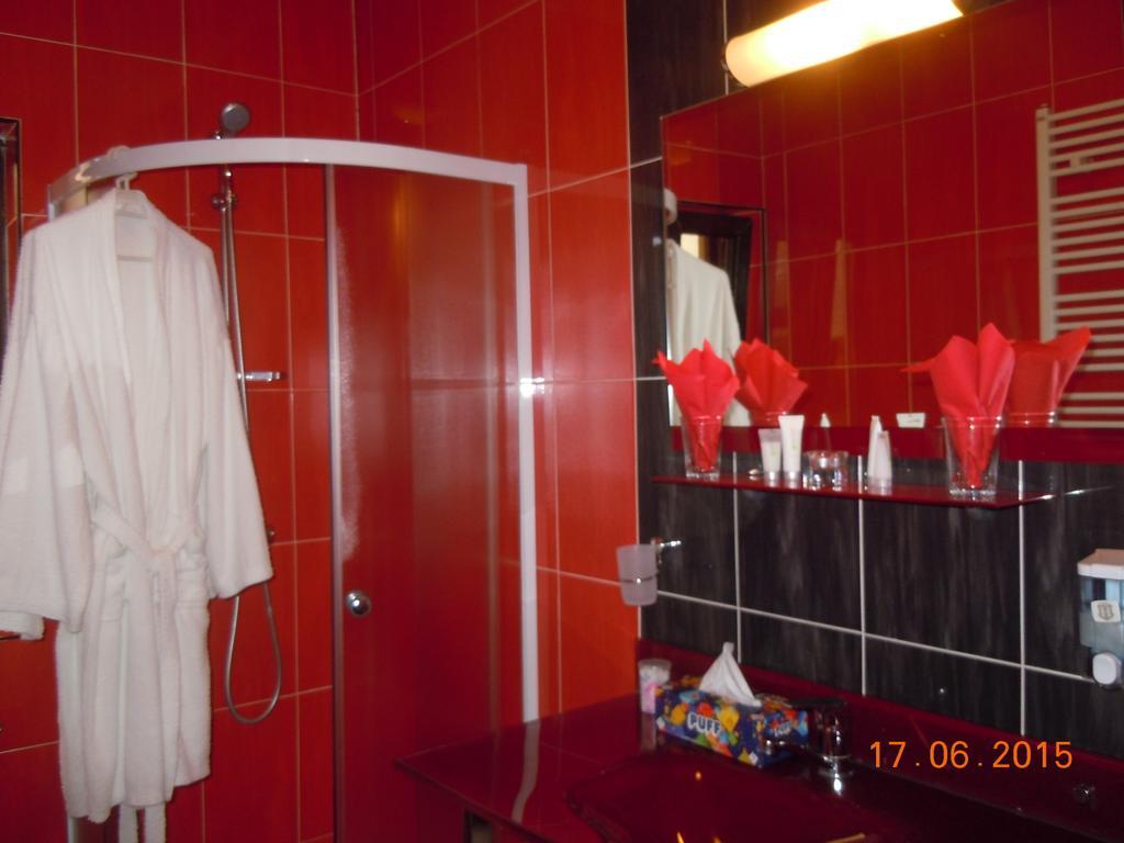 Pensiunea Marina Câmpina Extérieur photo